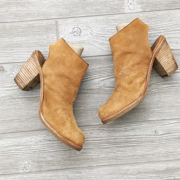 Dolce Vita Shoes - DOLCE VITA Sling Back Open Ankle Booties.